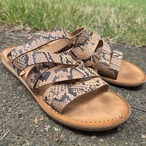 Coconuts By Matisse • "Ladylike" Strappy Sandal Slides